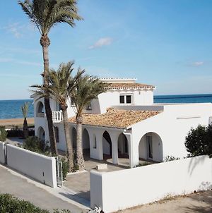 Urbanizacion El Oasis, 20 Villas En 1ª Linea Playa Dénia Exterior photo