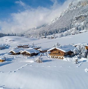 Narzenhof Wellness Chalets, Familien & Luxus Apartments Am Bauernhof Sankt Johann in Tirol Exterior photo