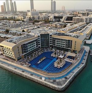 Royal M Hotel & Resort Abu Dhabi Exterior photo