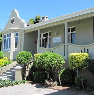 Conifer Beach House Bed and Breakfast Port Elizabeth Exterior photo