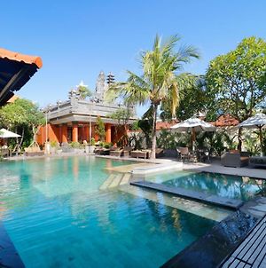 Adi Dharma Hotel Legian Bali Exterior photo