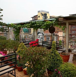 Hotel Himalayan Oasis Kathmandu Exterior photo