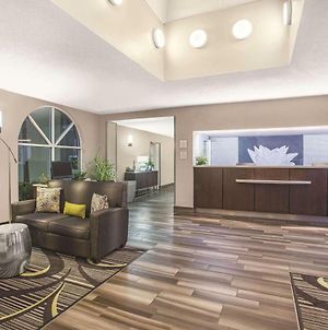 La Quinta Inn & Suites By Wyndham Fort Lauderdale Tamarac Exterior photo