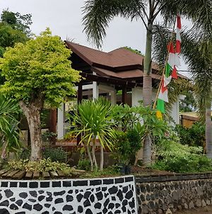 Nipah Pool Villas & Restaurant Lombok Exterior photo