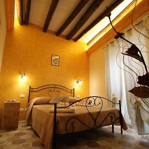 Palazzo Campisi Bed and Breakfast Tropea Exterior photo