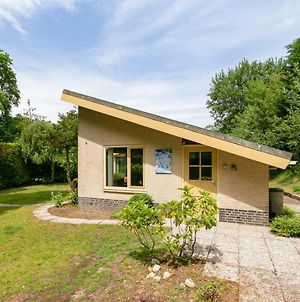 Bungalow Prinsenhof 51 - Ouddorp Near Beach And With Large Natural Garden Villa Exterior photo