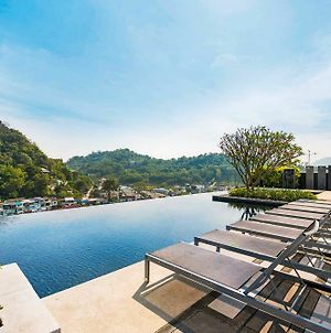 The Base Height By Favstay Phuket Exterior photo