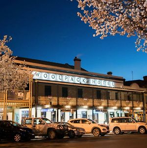 The Woolpack Hotel Mudgee Exterior photo