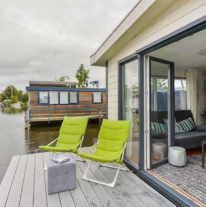 Bright And Comfortable Houseboat Appartement Aalsmeer Exterior photo