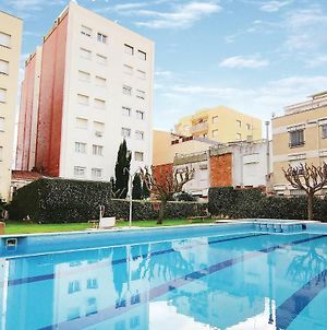Amazing apartment in Pineda de Mar with 4 Bedrooms&Outdoor swimming pool Exterior photo