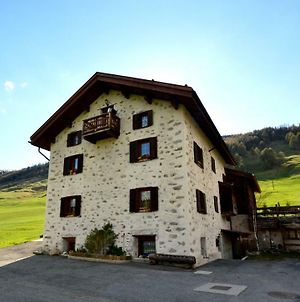 Mountain Chalet Milly Appartement Livigno Exterior photo