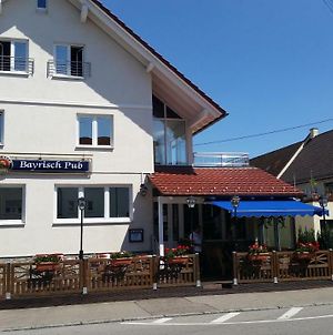Apartments Zum Bayrisch Pub Weißenhorn Exterior photo