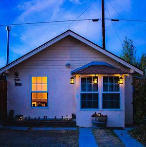 Cozy Muir Cottage - In Town - Pet Friendly Lone Pine Exterior photo