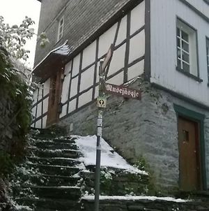 Haus Am Oberen Muhlenberg Mit Gartennutzung Appartement Monschau Exterior photo