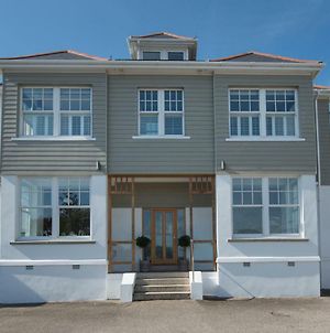 Falmouth Bay Hotel Exterior photo