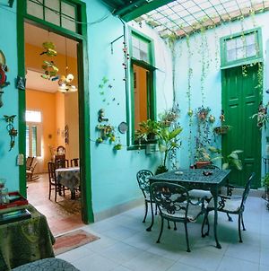 Casa Colonial Tere Bed and Breakfast Havana Exterior photo