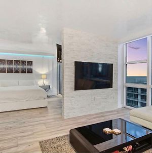 1 Bedroom Private Residence At Carillon Miami Resort -911 Miami Beach Exterior photo