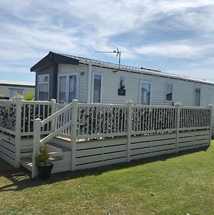 Spacious Holiday Home - Romney Sands Littlestone-on-Sea Exterior photo