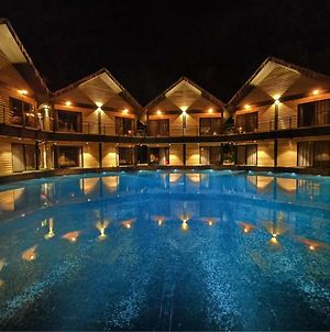 A Rock Resort Kuah Exterior photo