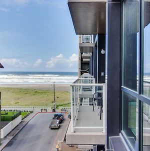 Sand & Sea: The Holladay Hotel Seaside Exterior photo