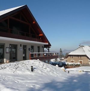 Hotel Golf & Montagne Talloires Exterior photo