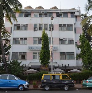 Sea Palace Hotel - Near Gateway Of India Mumbai  Exterior photo
