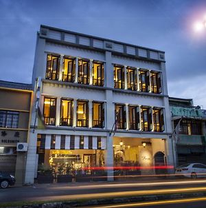 The Ranee Boutique Suites Kuching Exterior photo