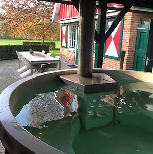 De Lindenburg with Hot Tub&Sauna Villa Lievelde Exterior photo