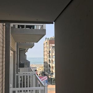 Livorno With Private Parking Appartement Nieuwpoort Exterior photo
