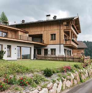Lochbauer Villa Meltina Exterior photo