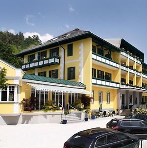 Kaiser Franz Josef Hotel Millstatt Exterior photo