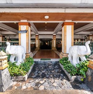 Royal Ivory Sukhumvit Nana By Compass Hospitality Hotel Bangkok Exterior photo