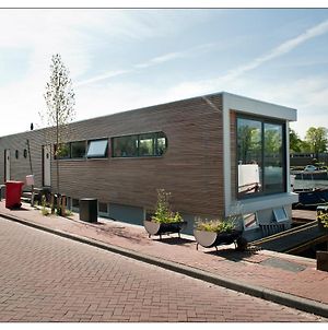Private Guesthouse Bnb The Waterhouse Houseboat Amsterdam Exterior photo