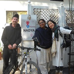 Nadya Homestay For Female & Family Jaipur Exterior photo