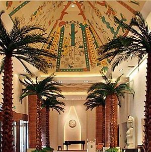 Maya Island Hotel Peking  Interior photo