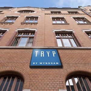 Tryp By Wyndham Kassel City Centre Hotel Exterior photo