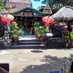 Villa Bulan Madu Gili Air Senaru Exterior photo