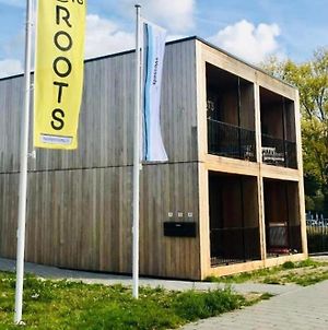 Roots Tiny House Appartement Tilburg Exterior photo